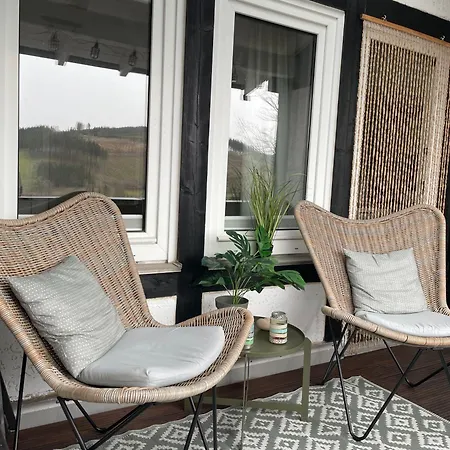 Dorfblick Mit 2 Sz, Wlan, Balkon & Ski- Oder Ebike Keller *