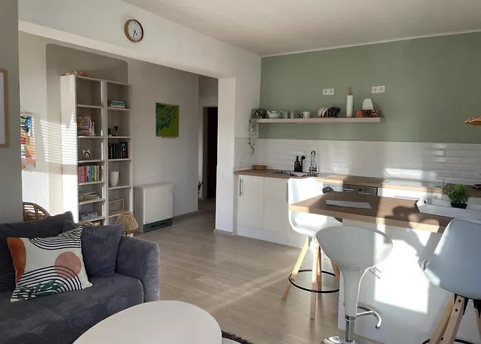 Apartamento Dorfblick Mit 2 Sz, Wlan, Balkon & Ski- Oder Ebike Keller Winterberg