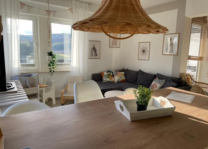 Dorfblick Mit 2 Sz, Wlan, Balkon & Ski- Oder Ebike Keller アパート